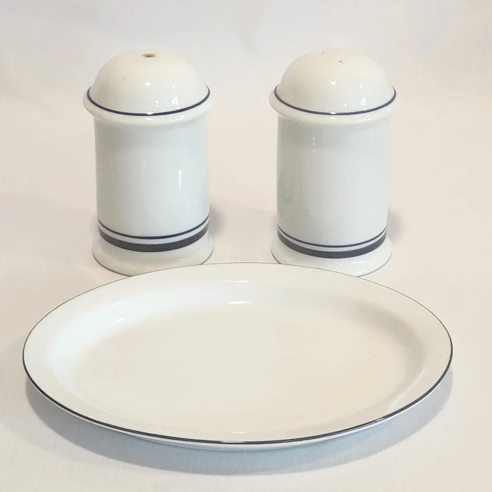 Dansk International Designs Bistro Allegro Salt & Pepper‎ Shakers + Under Plate